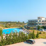 Laguna Hotel 4*