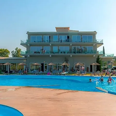 Laguna Hotel Ypsilas