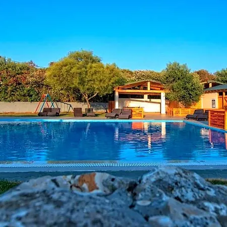 Hotel Laguna Ypsilas