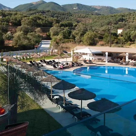 Laguna מלון Ypsilas