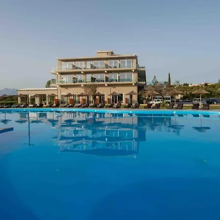 Laguna Hotel 4*
