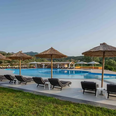Hotel Laguna Ypsilas