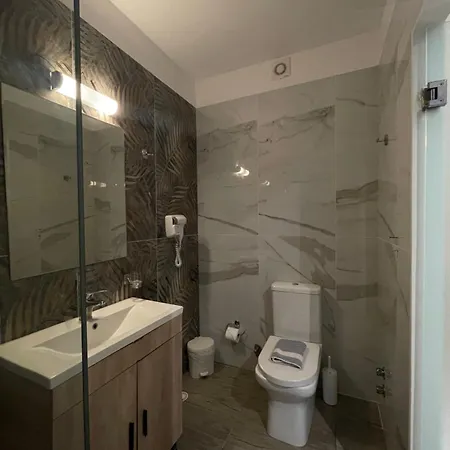 Hotel Laguna 4*